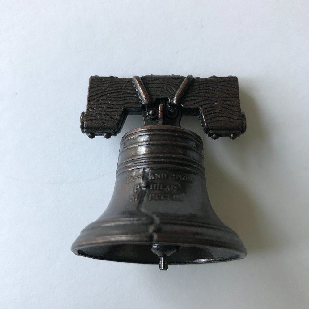 Liberty Bell Philadelphia Souvenir figurines Metal Decor
